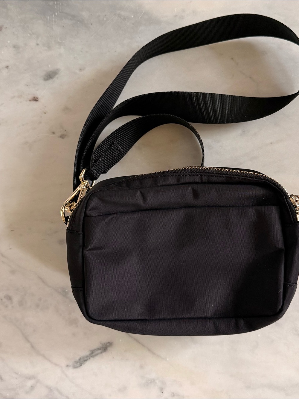 Everywhere Crossbody Bag 2L
Metal Hardware Lululemon - Picture 8 of 9